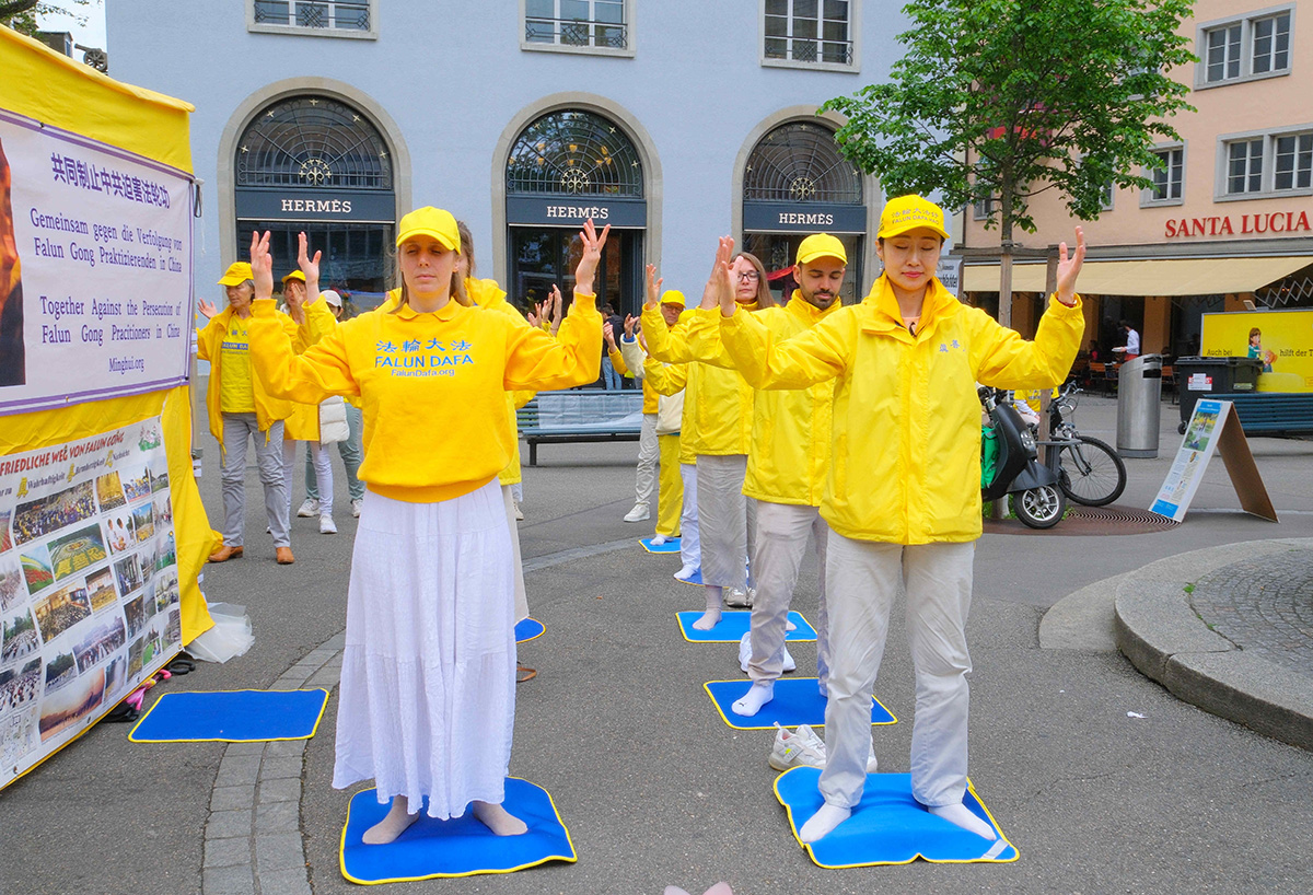 Image for article Zurich, Suisse : Soutien de l’opinion publique aux efforts visant à mettre fin à la persécution