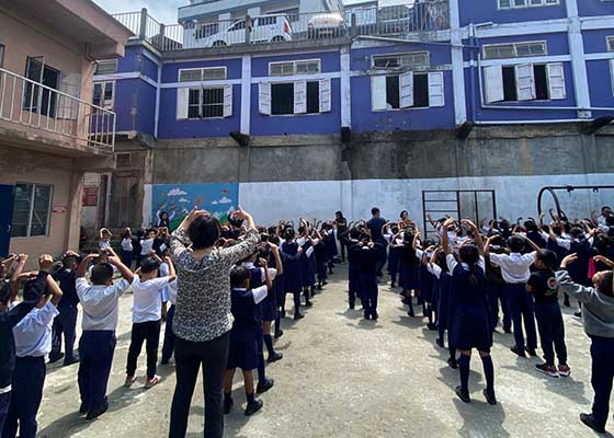 Image for article Le Falun Dafa bien accueilli par les élèves et les enseignants dans le nord-est de l’Inde