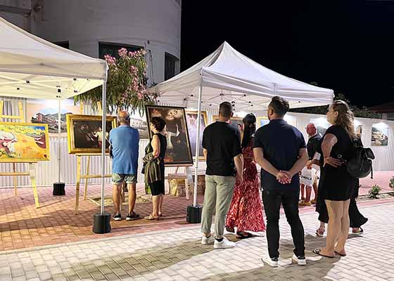 Image for article Edipsos, Grèce : L’exposition internationale L’Art de Zhen Shan Ren touche les visiteurs