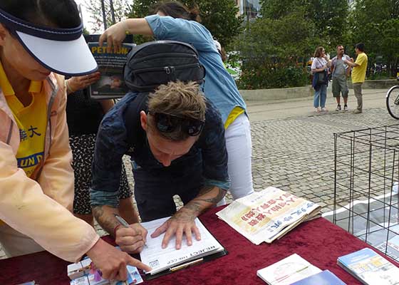 Image for article Danemark : La population condamne le PCC lors d’une activité à Copenhague