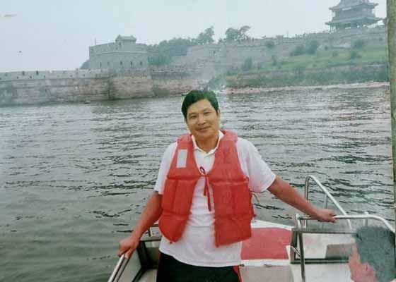 Image for article Le propriétaire d’une école privée est jugé pour sa pratique du Falun Gong, 129 habitants signent une pétition demandant sa libération