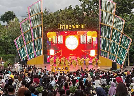 Image for article Indonésie : Présentation du Falun Dafa lors des célébrations du Nouvel An chinois à Bali